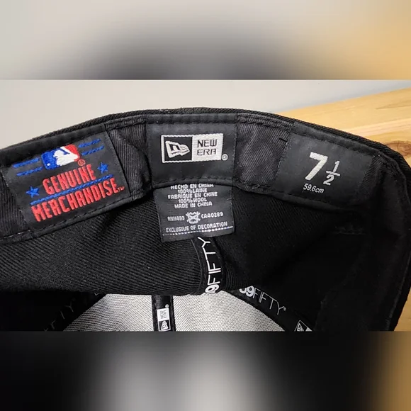 Toronto Blue Jays New Era Black Baseball Cap Size 7 1/2 - Picture 6 of 6